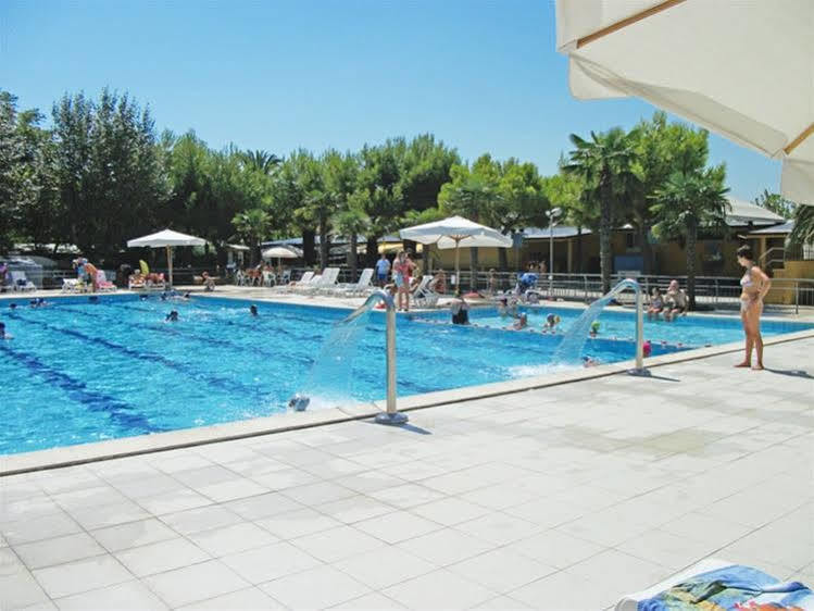 Stork Camping Village Roseto Degli Abruzzi Extérieur photo